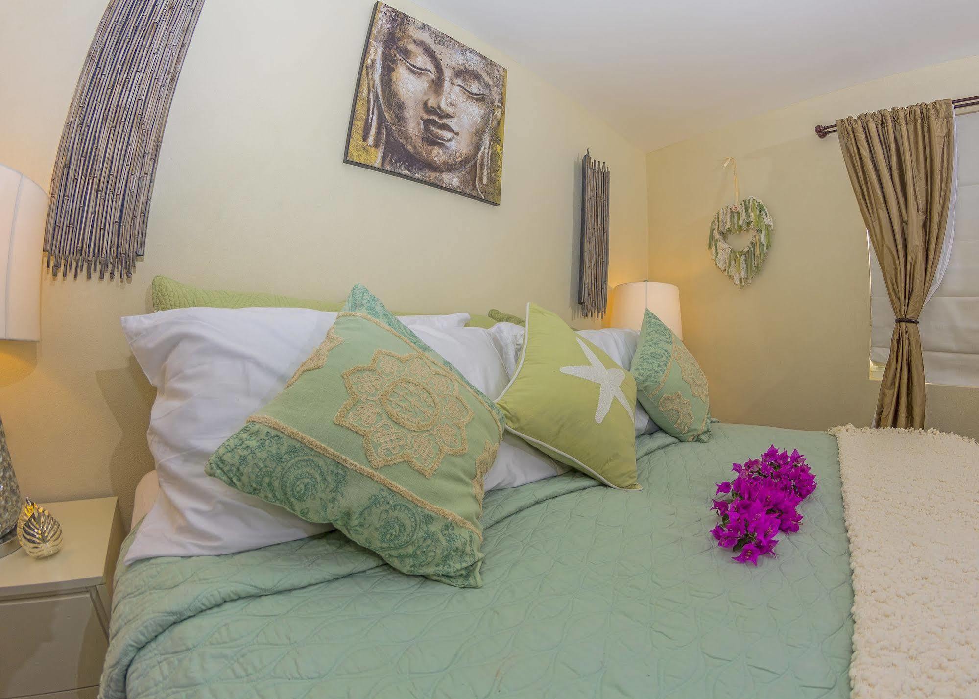 Lantana Barbados Condos Saint James Ngoại thất bức ảnh