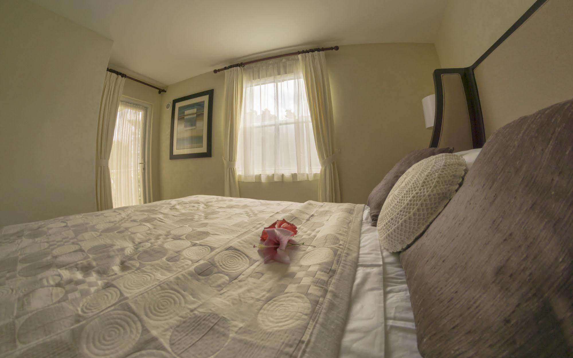 Lantana Barbados Condos Saint James Ngoại thất bức ảnh
